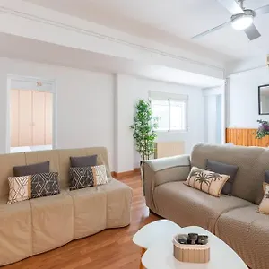 Amplio Piso De 80m2 En Pleno Centro Apartamento